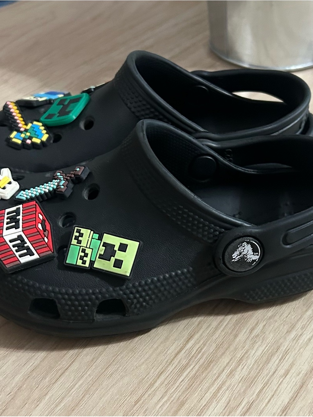 CROCS Kids Black Clogs with Minecraft Jibbitz Charms little kids 10 - Picture 6 of 8